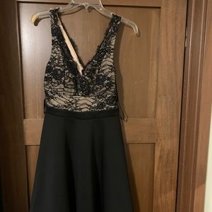 Hi-Lo Lace prom/evening dress. Juniors Size 9